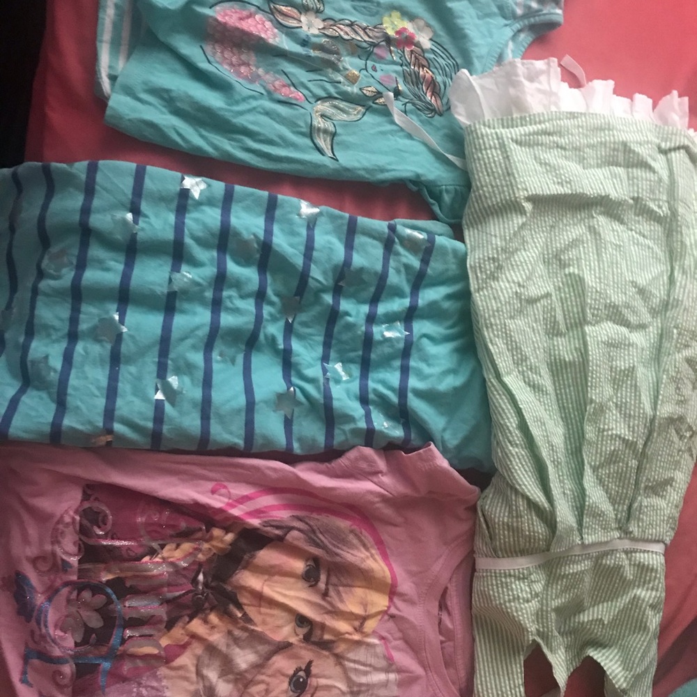 Kids clothing